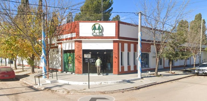 Frente de la Cooperativa de Electricidad y Obras Winifreda
